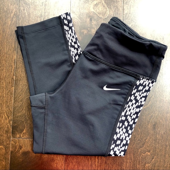 Nike Pants - Nike Dry-Fit Cropped Leggings, Size Small